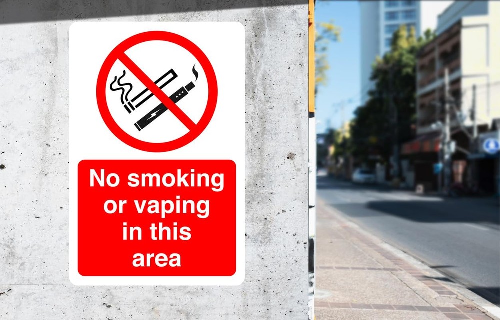No Smoking or Vaping in This Area sign in use